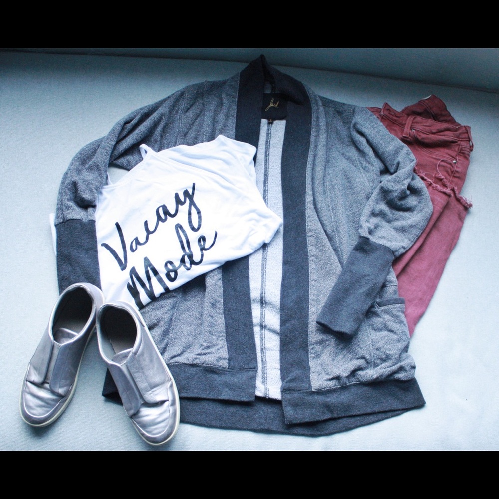 Jack by BB Dakota Gray Sweatshirt Cardigan
